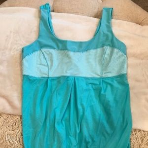 LULULEMON TOP - SIZE 10